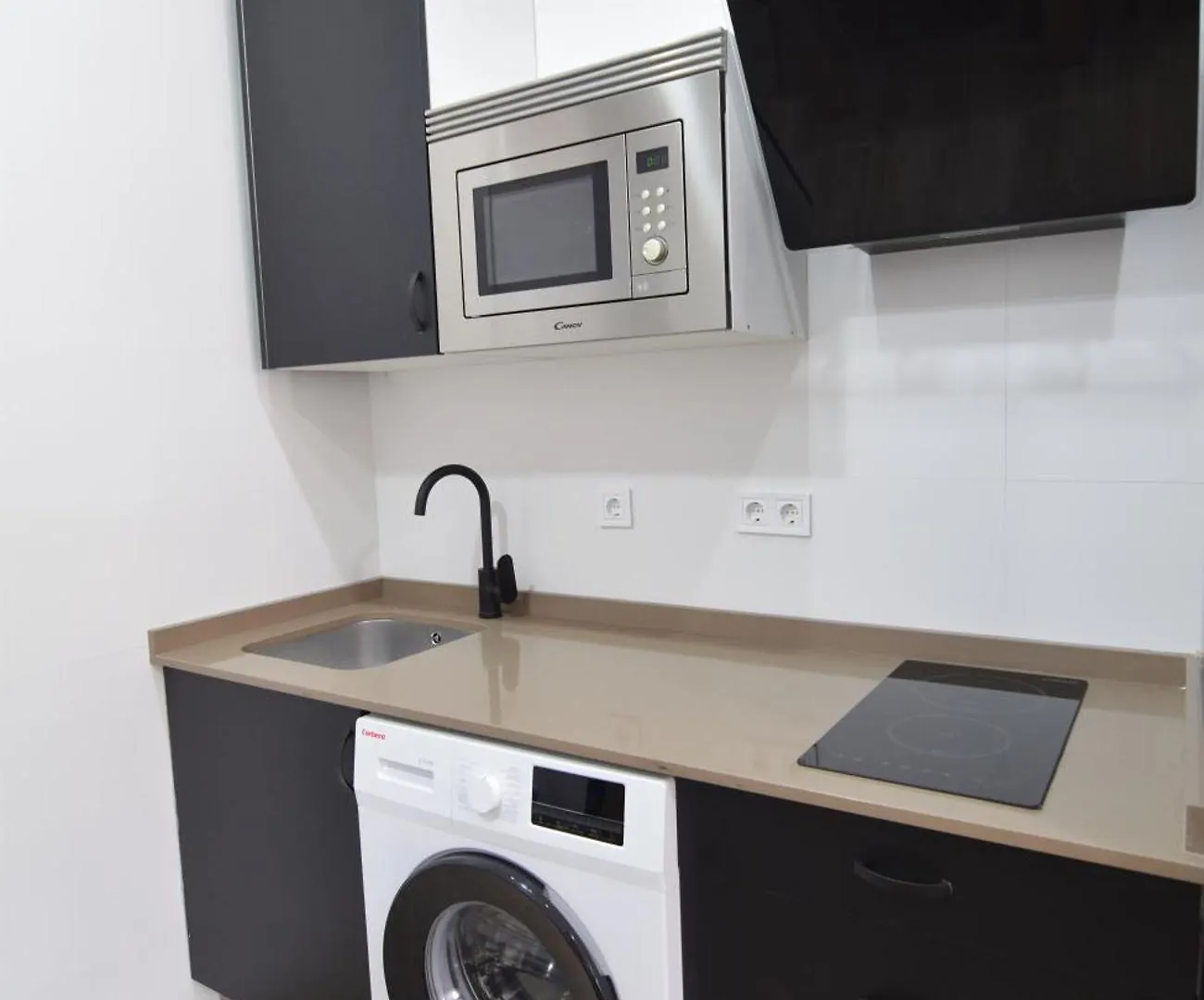 Letplanet Riquelme Apartment Malaga Spain