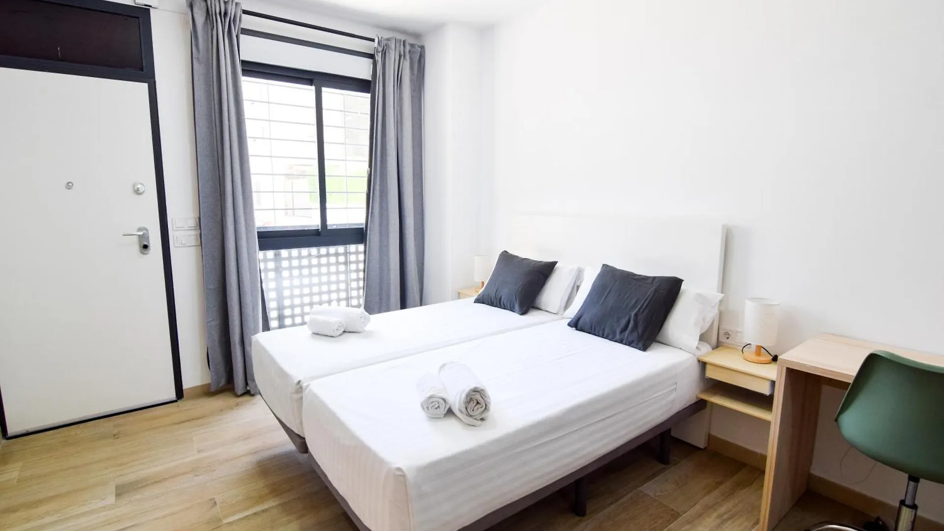 Letplanet Riquelme Apartment Malaga 0*,