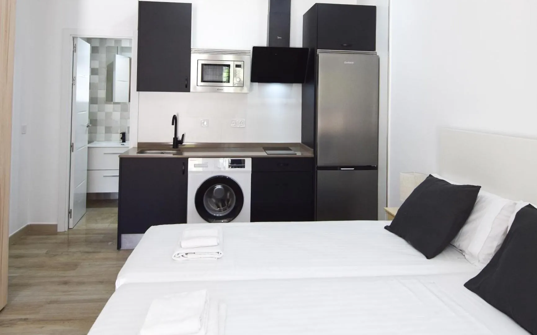 Letplanet Riquelme Apartment Malaga