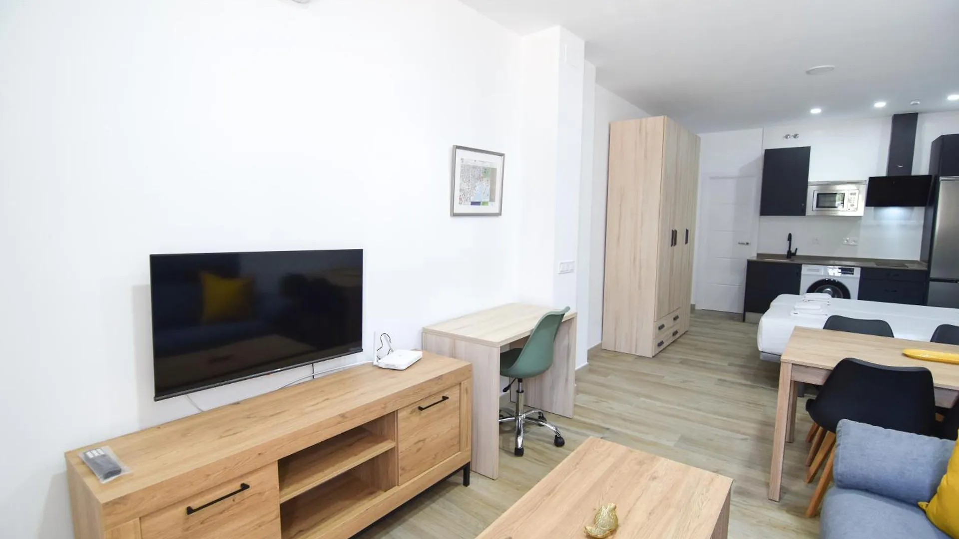 Letplanet Riquelme Apartment Malaga